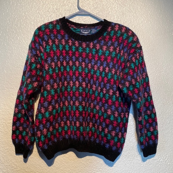 Colorful Vintage Statement Sweater - Picture 1 of 5